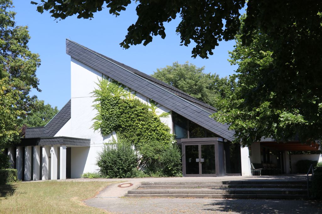 Aussegnungshalle Friedhof Rutesheim.